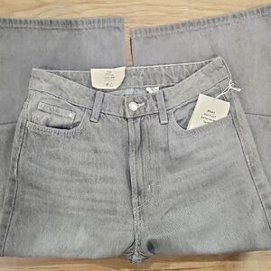 H & M Gray High-Waisted Jeans size 4